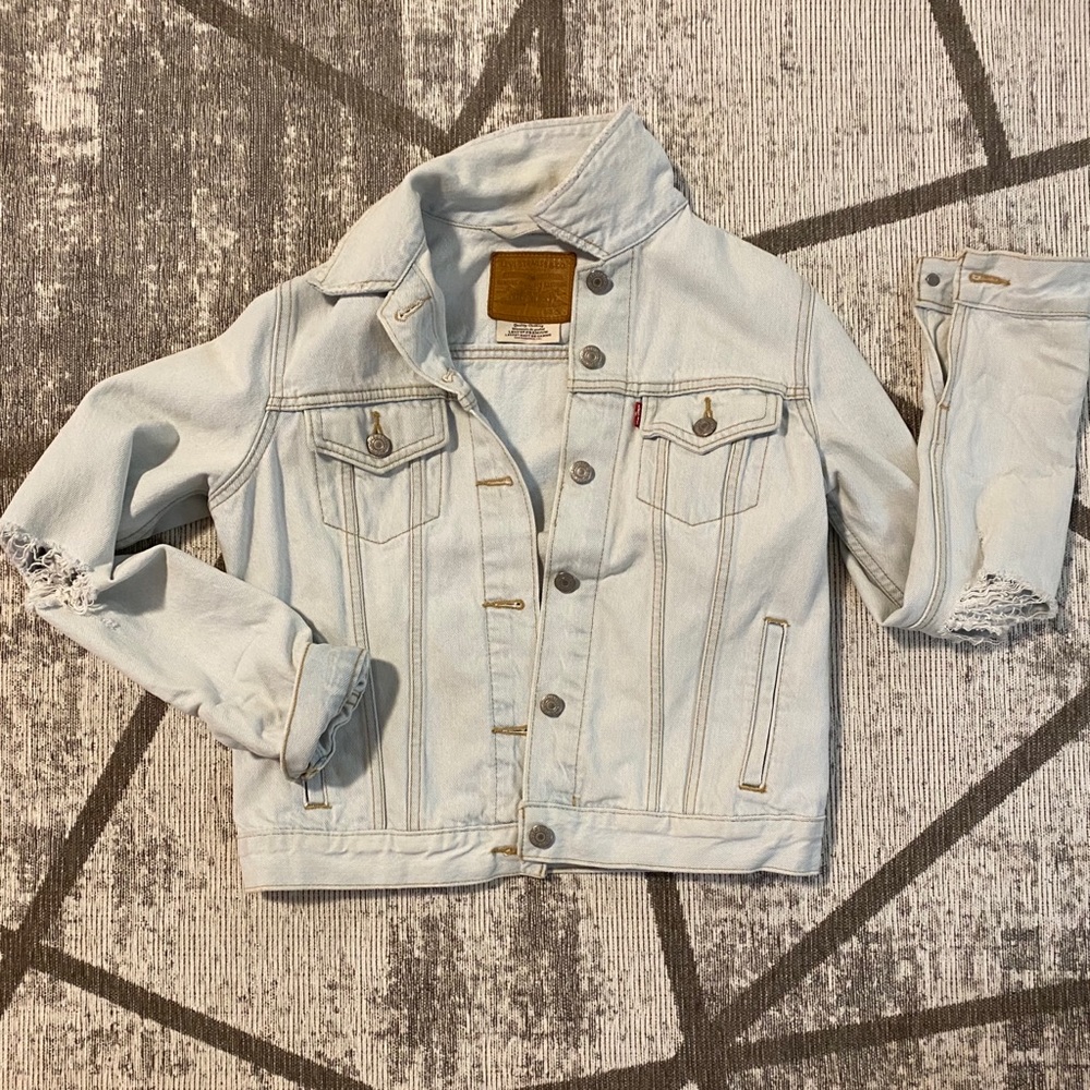 Levi’s distressed denim jacket